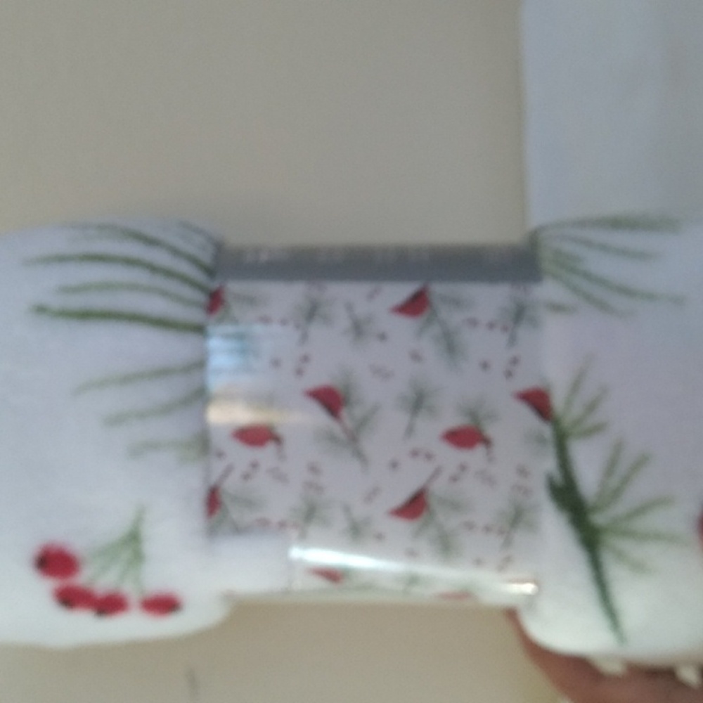 B- NWT Soft Throw - Picture 6 of 7